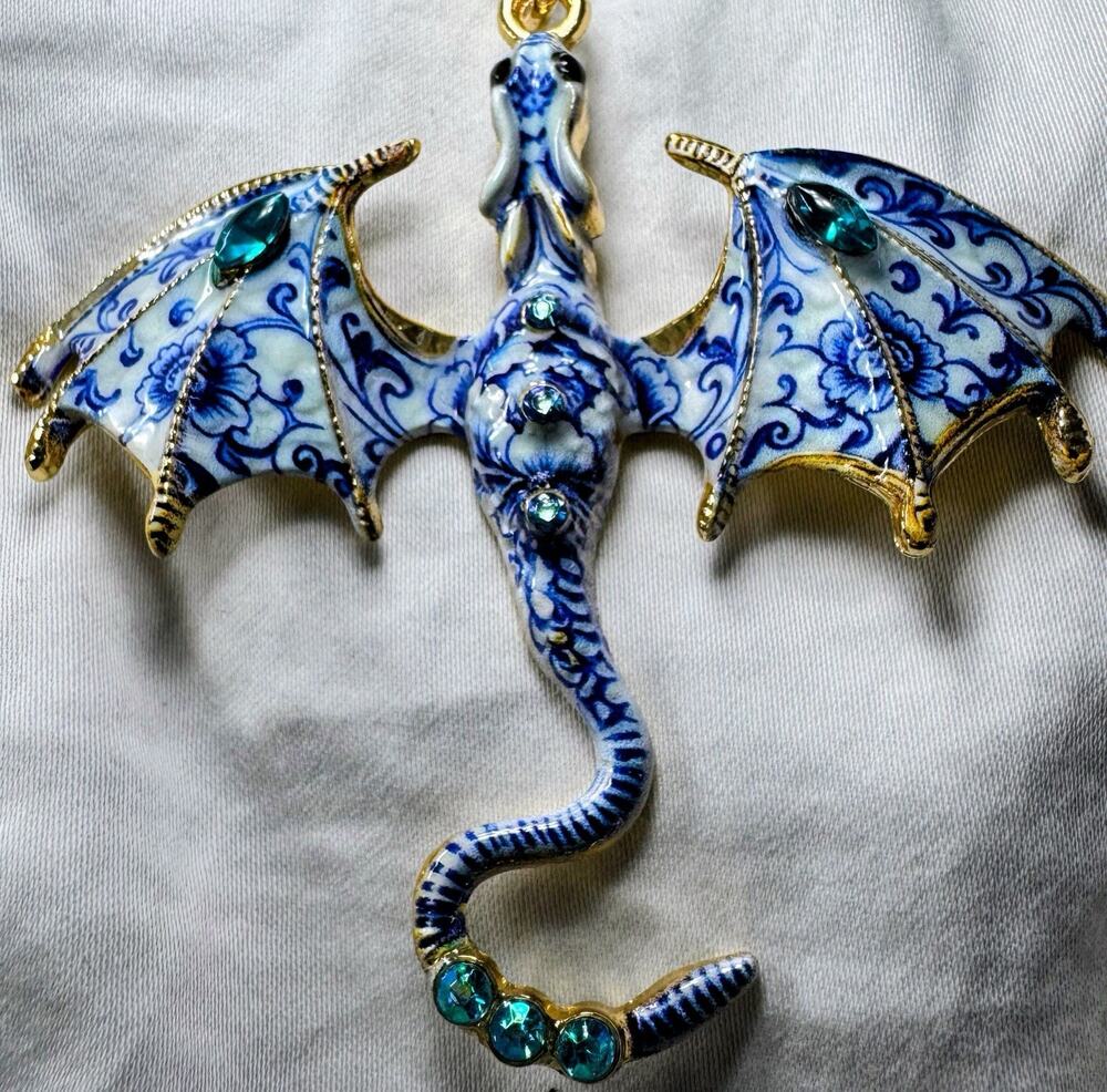 Blue White Enamel Dragon Keychain Gold Tone Rhinestone Purse Bag Charm NEW